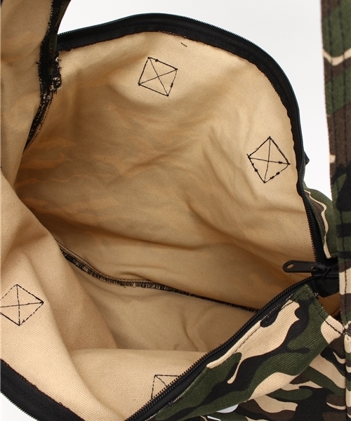 RODEO CROWNS WIDE BOWL(ロデオクラウンズワイドボウル)の「RODEO 2WAY キャンバスバック(ショルダーバッグ・レディース・カモフラージュ/ブラック/ピンク/ブルー/オフホワイト・FREE)」の11枚目の写真