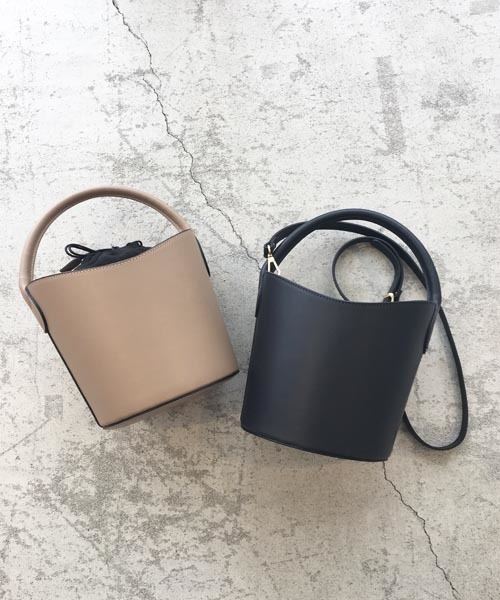 22 OCTOBRE（ヴァンドゥ－オクトーブル）の「バケツバッグ（ショルダーバッグ・レディース・ベージュ/ネイビー・FREE）」の10枚目の写真
