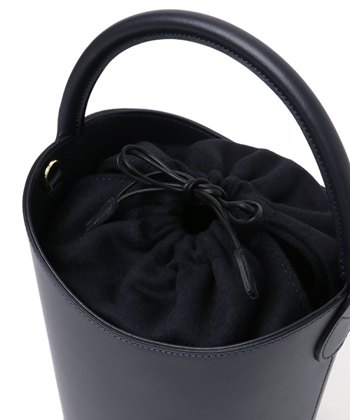 22 OCTOBRE（ヴァンドゥ－オクトーブル）の「バケツバッグ（ショルダーバッグ・レディース・ベージュ/ネイビー・FREE）」の5枚目の写真