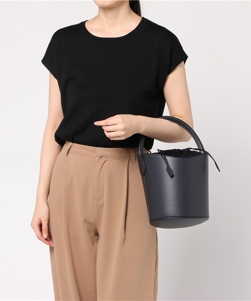 22 OCTOBRE（ヴァンドゥ－オクトーブル）の「バケツバッグ（ショルダーバッグ・レディース・ベージュ/ネイビー・FREE）」の9枚目の写真