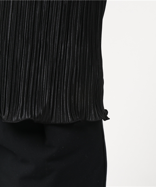 merlot plus(メルロープリュス)の「プリーツボートネックトップス1066(Tシャツ/カットソー・レディース・ベージュ/キャメル/ブラック/パープル/ピンク・FREE)」の11枚目の写真