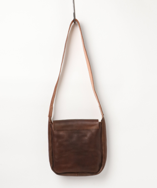 BrownBrown(ブラウンブラウン)の「【BrownBrown】ブラウン・ブラウン/レザーショルダーバッグ(ショルダーバッグ・メンズ・モカ/その他・FREE)」の3枚目の写真