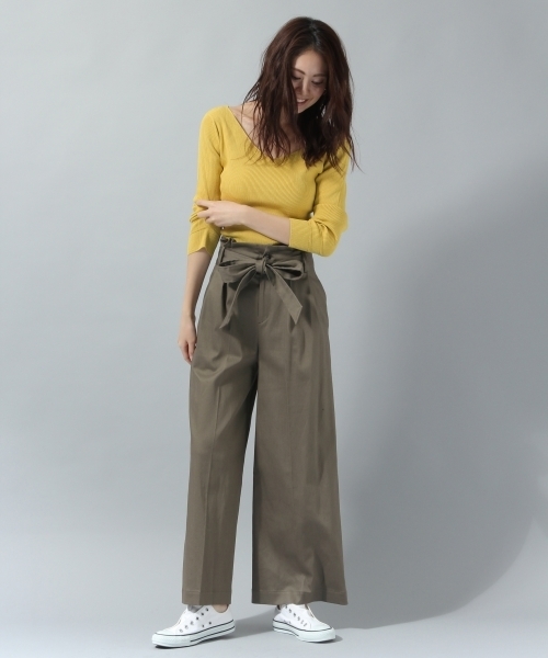 Andemiu（アンデミュウ）の「ハイライズチノワイドパンツ784643（その他パンツ・レディース・ベージュ/カーキ/イエロー・SMALL/MEDIUM）」の7枚目の写真
