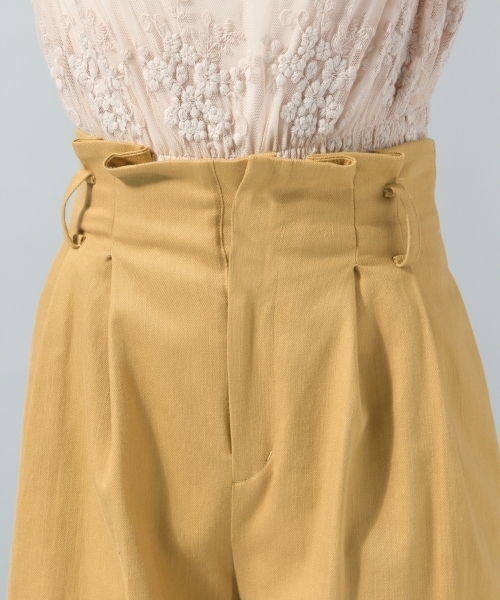 Andemiu（アンデミュウ）の「ハイライズチノワイドパンツ784643（その他パンツ・レディース・ベージュ/カーキ/イエロー・SMALL/MEDIUM）」の13枚目の写真