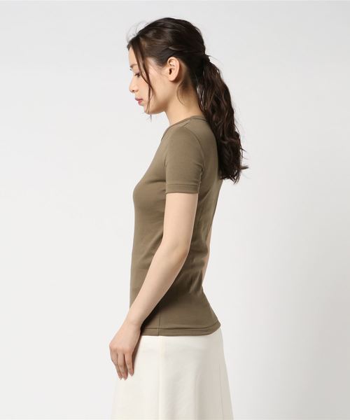 PETIT BATEAU（プチバトー）の「クルーネック半袖Ｔシャツ（Tシャツ/カットソー・レディース・カーキブラウン・SMALL/MEDIUM/X-SMALL）」の3枚目の写真