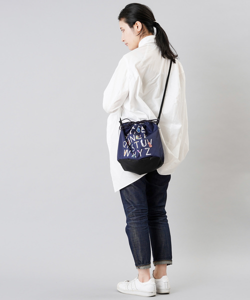 SWASH LONDON（スウォッシュロンドン）の「【SWASH】 ABC's 巾着ショルダーバッグ（ショルダーバッグ・レディース・ネイビー・FREE）」の17枚目の写真