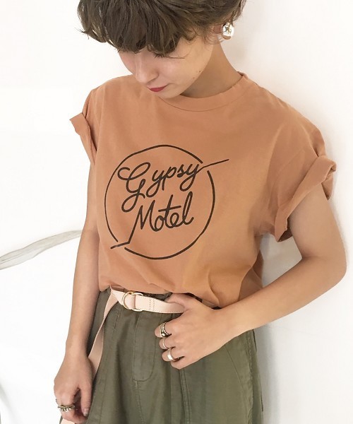 TODAYFUL(トゥデイフル)の「Gypsy Motel Tシャツ(Tシャツ/カットソー・レディース・ブルー/レッド系その他・FREE)」の2枚目の写真