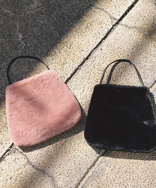 KOBE LETTUCE（コウベレタス）の「ボア＆エコファー2wayショルダーバッグ（ショルダーバッグ・レディース・ブラック/ベージュ/グレー/ピンク/アイボリー/ホワイト系その他/レオパード/ブラウン系その他・FREE）」の7枚目の写真