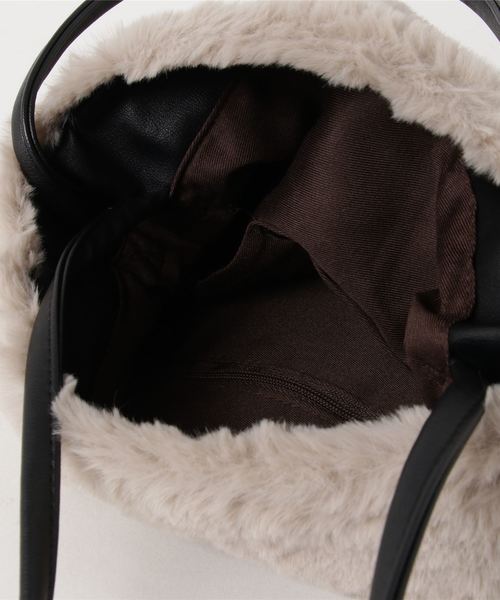 KOBE LETTUCE（コウベレタス）の「ボア＆エコファー2wayショルダーバッグ（ショルダーバッグ・レディース・ブラック/ベージュ/グレー/ピンク/アイボリー/ホワイト系その他/レオパード/ブラウン系その他・FREE）」の14枚目の写真