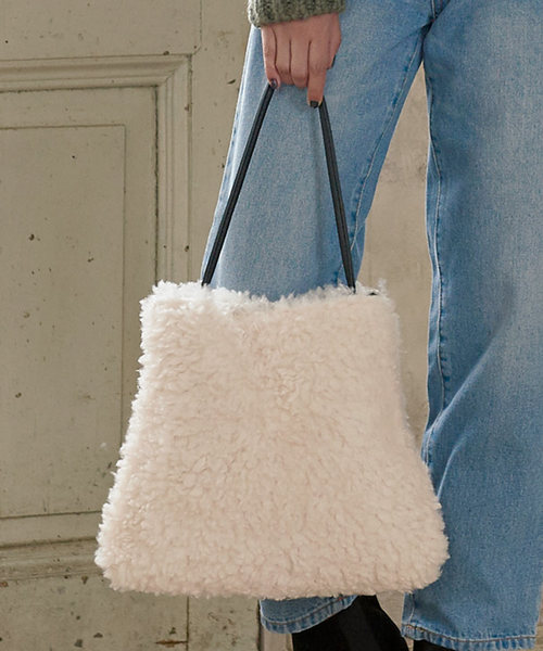 KOBE LETTUCE（コウベレタス）の「ボア＆エコファー2wayショルダーバッグ（ショルダーバッグ・レディース・ブラック/ベージュ/グレー/ピンク/アイボリー/ホワイト系その他/レオパード/ブラウン系その他・FREE）」の3枚目の写真