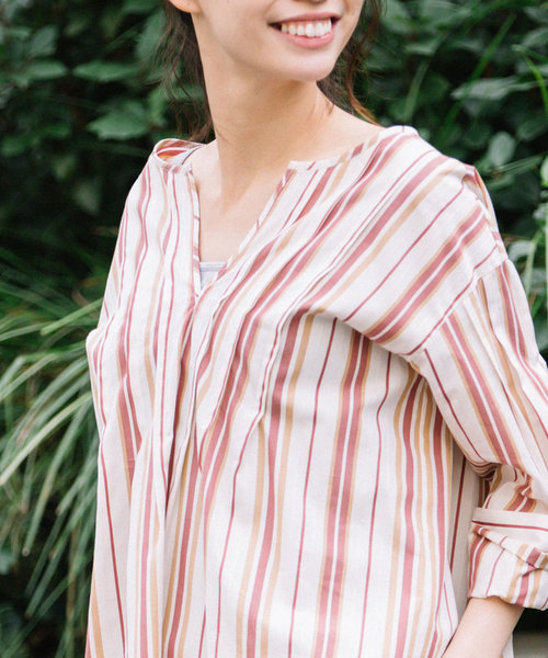 Munich(ミューニック)の「コットンキュプラストライプキーネックシャツ(シャツ/ブラウス・レディース・ベージュ/オフホワイト・FREE)」の22枚目の写真