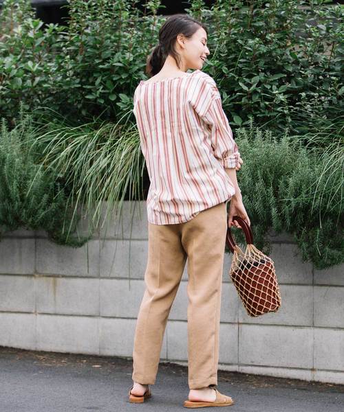 Munich(ミューニック)の「コットンキュプラストライプキーネックシャツ(シャツ/ブラウス・レディース・ベージュ/オフホワイト・FREE)」の20枚目の写真