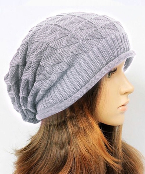 DAY CLOSET（デイ クローゼット）の「レディース シンプルニット帽（ニットキャップ/ビーニー・レディース・ブラック/ブラウン/グレー/ベージュ/レッド/パープル/ネイビー・ONE SIZE）」の2枚目の写真