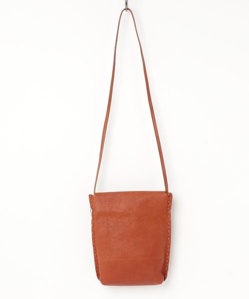 SLOW（スロウ）の「SLOW / スロウ　フラップネックポーチ FLAP NECK POUCH 〔horse pit〕（ショルダーバッグ・レディース・ブラック/キャメル/チョコ・FREE）」の6枚目の写真