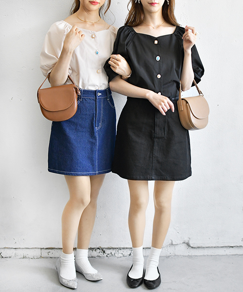 PairPair（ペアペア）の「袖ボリュームイロイロ釦スクエアネックブラウス（シャツ/ブラウス・レディース・スモークピンク/アイボリー/ブルー/ブラック・FREE）」の6枚目の写真