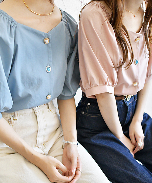 PairPair（ペアペア）の「袖ボリュームイロイロ釦スクエアネックブラウス（シャツ/ブラウス・レディース・スモークピンク/アイボリー/ブルー/ブラック・FREE）」の8枚目の写真