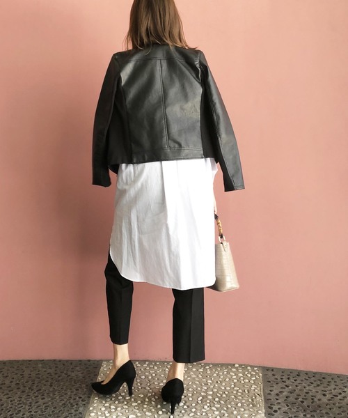 PICCIN（ピッチン）の「ラウンドカットヘムリネン混ロングシャツ（シャツ/ブラウス・レディース・ブラック/グレー/オフホワイト/エメラルド/ブルーグレー・MEDIUM）」の12枚目の写真