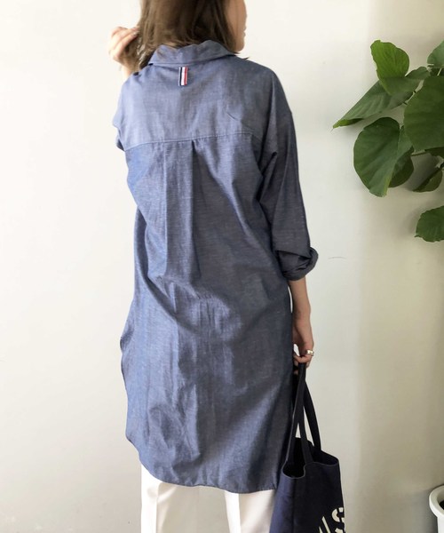 PICCIN（ピッチン）の「ラウンドカットヘムリネン混ロングシャツ（シャツ/ブラウス・レディース・ブラック/グレー/オフホワイト/エメラルド/ブルーグレー・MEDIUM）」の19枚目の写真