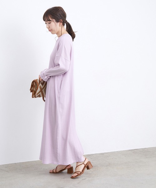 ADAM ET ROPE'（アダムエロペ）の「ベルト付きテレコワンピース（ワンピース・レディース・オフホワイト/パープル系その他・FREE）」の3枚目の写真