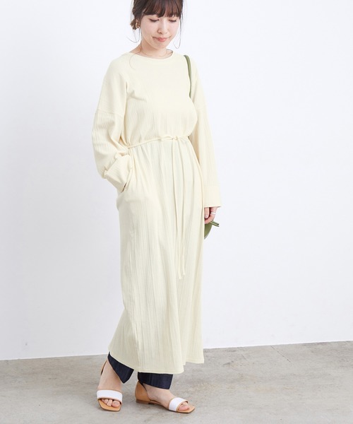 ADAM ET ROPE'（アダムエロペ）の「ベルト付きテレコワンピース（ワンピース・レディース・オフホワイト/パープル系その他・FREE）」の4枚目の写真