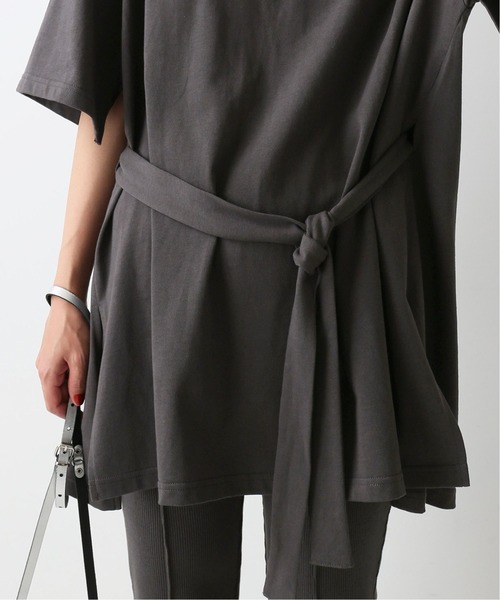 JOURNAL STANDARD relume(ジャーナルスタンダード レリューム)の「【Miho Tanaka × relume】ベルテッドスリットTシャツ◆(Tシャツ/カットソー・レディース・ブルー/ブラック・FREE)」の11枚目の写真