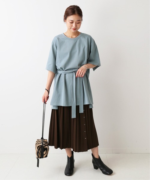 JOURNAL STANDARD relume(ジャーナルスタンダード レリューム)の「【Miho Tanaka × relume】ベルテッドスリットTシャツ◆(Tシャツ/カットソー・レディース・ブルー/ブラック・FREE)」の13枚目の写真