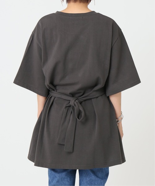 JOURNAL STANDARD relume(ジャーナルスタンダード レリューム)の「【Miho Tanaka × relume】ベルテッドスリットTシャツ◆(Tシャツ/カットソー・レディース・ブルー/ブラック・FREE)」の21枚目の写真