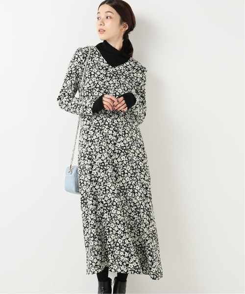 La TOTALITE（ラトータリテ）の「マイクロサテンプチフラワー