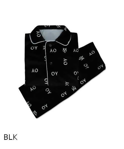 OY（オーワイ）の「『OY/オーワイ』VELVET LOGO HOME WEAR SET