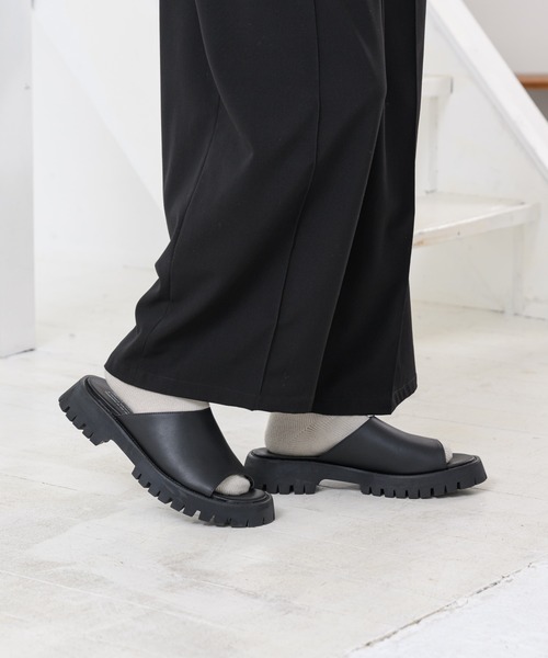 CASPER JOHN(キャスパージョン)の「Volume Sole Comfort Hep Sandal/ボリュームソールコンフォートヘップサンダル(サンダル・メンズ・ライトグレー/ブラック/ブラウン・SMALL/MEDIUM/LARGE/X-SMALL)」の6枚目の写真