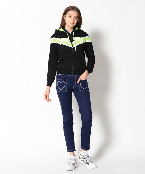 MARK & LONA（マークアンドロナ）の「Pont Neuf Zip Hoody | WOMEN（パーカー・レディース・ホワイト/ブラック・36/38）」の16枚目の写真