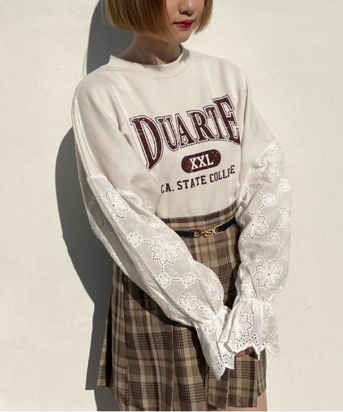 apres jour(アプレジュール)の「袖レースリメイク風スウェット【ZOZOTOWN限定アイテム】(スウェット・レディース・ラベンダー/アイボリー/ブラック/ダークブルー・X-LARGE/フリー)」の7枚目の写真