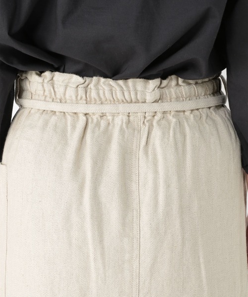 studio CLIP（スタディオクリップ）の「エプロン風マキシスカート（スカート・レディース・アイボリー/カーキ・MEDIUM/LARGE）」の5枚目の写真