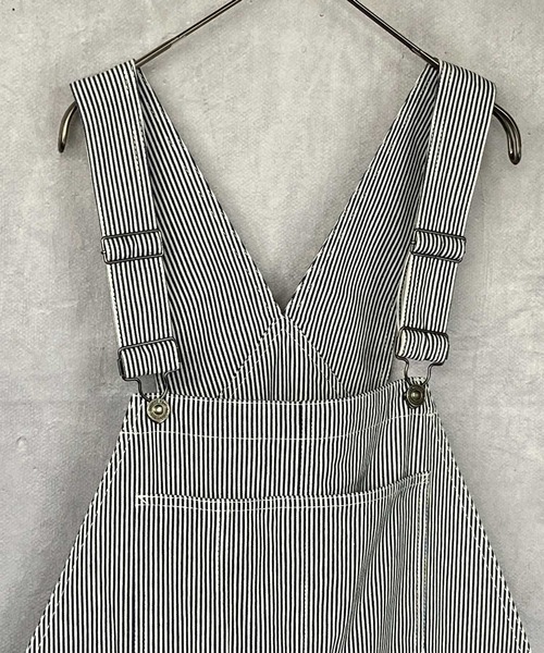 BLUE MEN TRIP（ブルーメントリップ）の「10ozデニム ワイドシルエット オーバーオール（サロペット/オーバーオール・メンズ・ブラック/インディゴブルー/キナリ/ワンウォッシュ/ケミカルウォッシュ/ストライプ・L/M/S）」の17枚目の写真