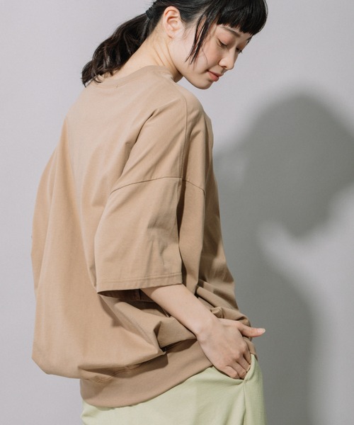 Munich（ミューニック）の「プレミアムコットン　バックタックプルオーバー（Tシャツ/カットソー・レディース・ダークグレー/ライトベージュ/キャメル/レッド/ホワイト/ブラック・FREE）」の6枚目の写真