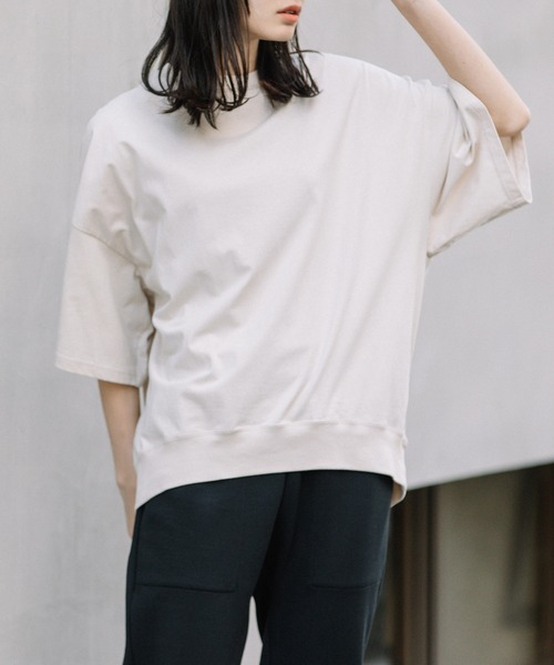 Munich（ミューニック）の「プレミアムコットン　バックタックプルオーバー（Tシャツ/カットソー・レディース・ダークグレー/ライトベージュ/キャメル/レッド/ホワイト/ブラック・FREE）」の5枚目の写真