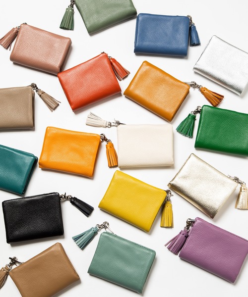 Beau're(ヴュレ)の「BEAURE ヴュレ カウレザー 二つ折り 財布(財布・レディース・スモークピンク/ホワイト/ゴールド/シルバー/ブルー系その他/サックスブルー/ブラック/グリーン/ライトイエロー/ベージュ/レンガ/ラベンダー/ダークグリーン/キャメル/カーキブラウン/オリーブ/オレンジ・FREE/SMALL)」の19枚目の写真