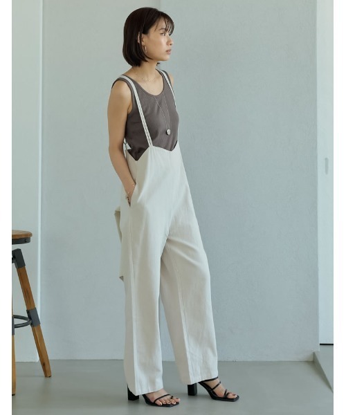 Re:EDIT(リエディ)の「リネンタッチダブルストラップストレートサロペット(サロペット/オーバーオール・レディース・キャメル/ダークブラウン/アイボリー・SHORT/LARGE/MEDIUM)」の9枚目の写真