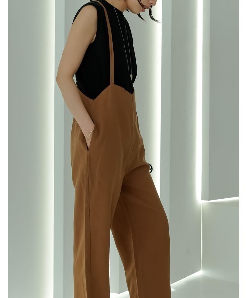 Re:EDIT(リエディ)の「リネンタッチダブルストラップストレートサロペット(サロペット/オーバーオール・レディース・キャメル/ダークブラウン/アイボリー・SHORT/LARGE/MEDIUM)」の14枚目の写真