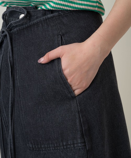 Kastane（カスタネ）の「デニムラップスカート×パンツSET（デニムパンツ・レディース・ブルー/ブラック・2/1）」の14枚目の写真