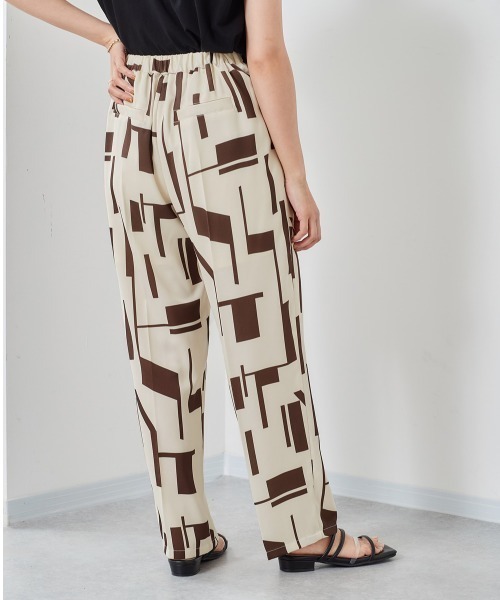 cepo（セポ）の「ジオメトリック柄パンツ（その他パンツ・レディース・ブラウン/オフホワイト・M）」の5枚目の写真