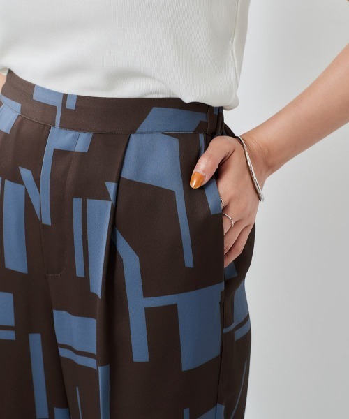 cepo（セポ）の「ジオメトリック柄パンツ（その他パンツ・レディース・ブラウン/オフホワイト・M）」の12枚目の写真