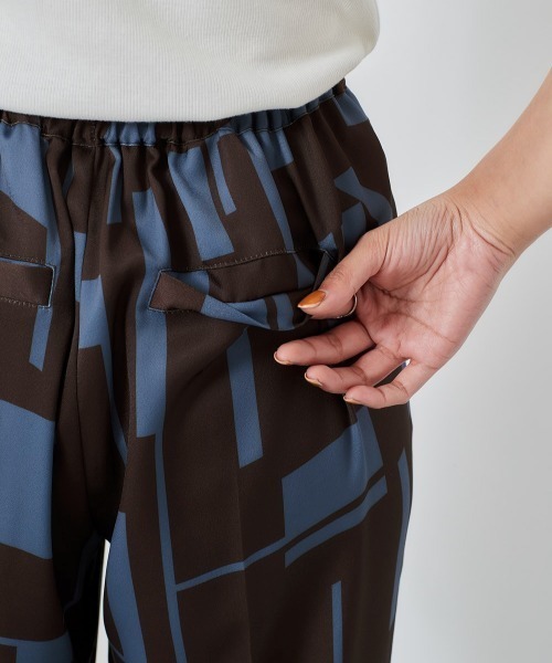 cepo（セポ）の「ジオメトリック柄パンツ（その他パンツ・レディース・ブラウン/オフホワイト・M）」の13枚目の写真