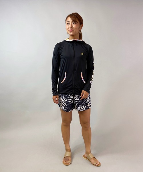 BILLABONG（ビラボン）の「BILLABONG/ビラボン  水陸両用ボタニカル柄ショートパンツ   BB013-504（水着・レディース・ブラック系その他/マルチ/ブルー系その他/サックスブルー系・M/L）」の22枚目の写真