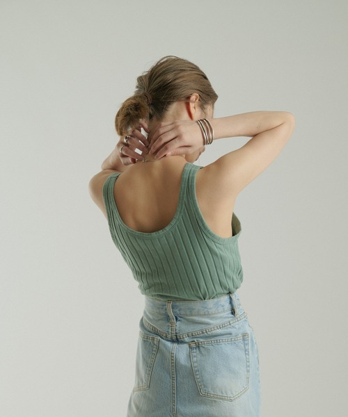 CIAOPANIC（チャオパニック）の「【SCENE by ciaopanic/シーン バイ チャオパニック】ベーシックリブタンクトップ/WEB・一部店舗限定（タンクトップ・レディース・ダークブラウン/グリーン/キャメル・FREE）」の12枚目の写真