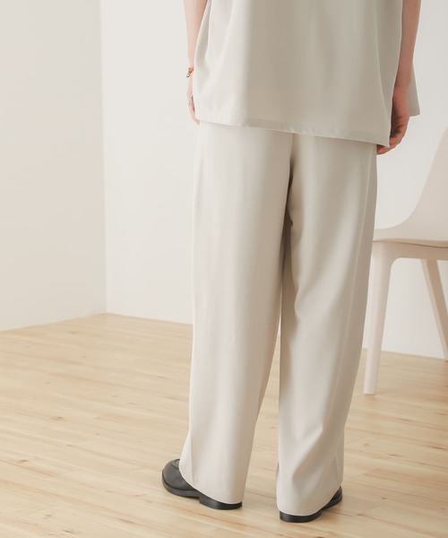 SENSE OF PLACE by URBAN RESEARCH（センスオブプレイスバイアーバンリサーチ）の「『セットアップ対応』『Sサイズ/WEB・一部店舗限定』ダブルタックワイドスラックス（スラックス・メンズ・ボルドー/ブラック/ライトブルー/チャコールグレー/ブラウン/ライトベージュ・LARGE/MEDIUM/SMALL）」の11枚目の写真