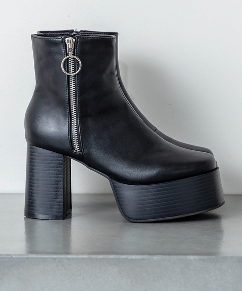 RASVOA(ラスボア)の「サイドジップ厚底ブーツ(ブーツ・レディース・ブラック・M/L)」の1枚目の写真