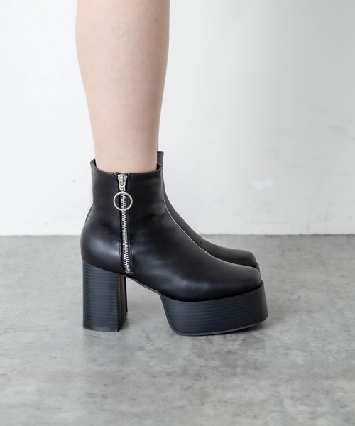 RASVOA(ラスボア)の「サイドジップ厚底ブーツ(ブーツ・レディース・ブラック・M/L)」の4枚目の写真