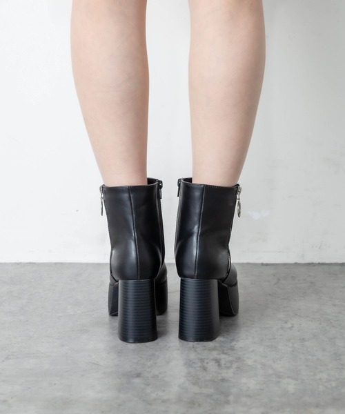 RASVOA(ラスボア)の「サイドジップ厚底ブーツ(ブーツ・レディース・ブラック・M/L)」の5枚目の写真