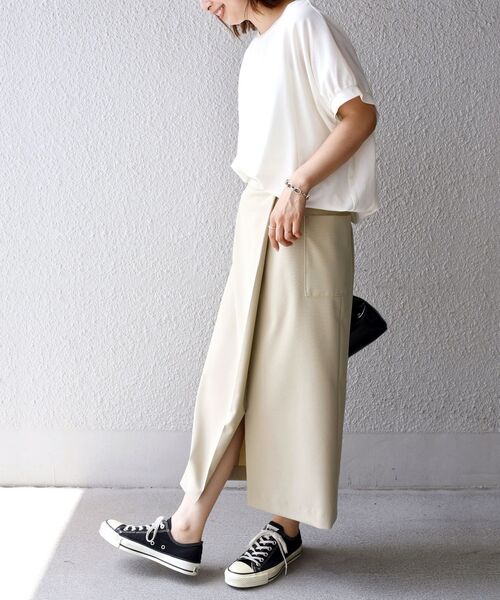 SHIPS（シップス）の「コットンラッセルプルオーバー◆（Tシャツ/カットソー・レディース・ブラック/オフホワイト/カーキ/グリーン・ONE SIZE）」の21枚目の写真